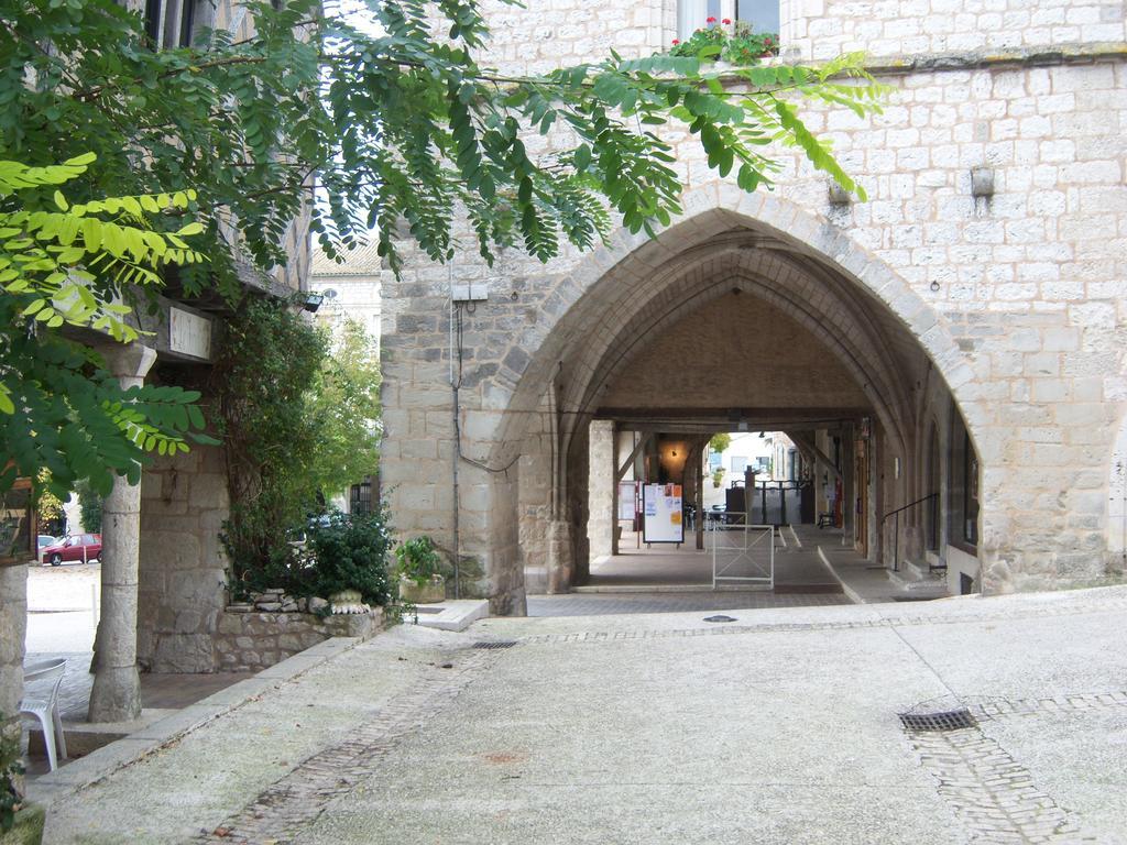 Petit Gite Des Augustins Monflanquin Eksteriør bilde
