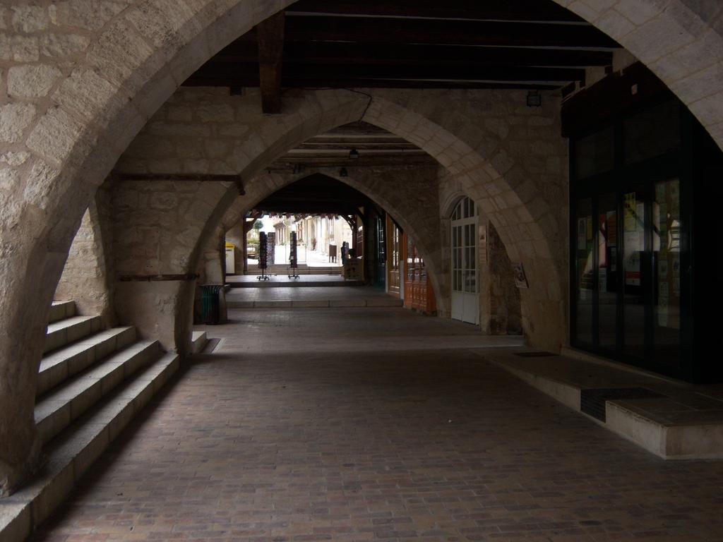 Petit Gite Des Augustins Monflanquin Eksteriør bilde